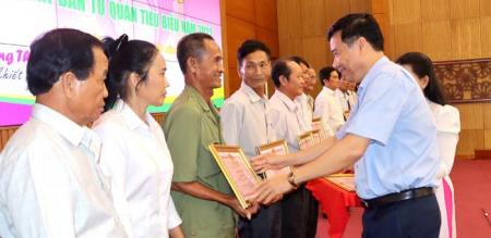 Tỉnh ủy Đồng Tháp tuyên dương Tổ Nhân dân tự quản tiêu biểu Tỉnh ủy Đồng Tháp tuyên dương Tổ Nhân dân tự quản tiêu biểu