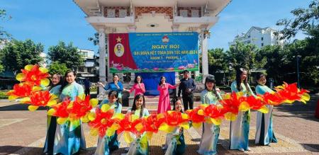 NGÀY HỘI ĐẠI ĐOÀN KẾT TOÀN DÂN TỘC KHÓM 5, PHƯỜNG 1 NGÀY HỘI ĐẠI ĐOÀN KẾT TOÀN DÂN TỘC KHÓM 5, PHƯỜNG 1