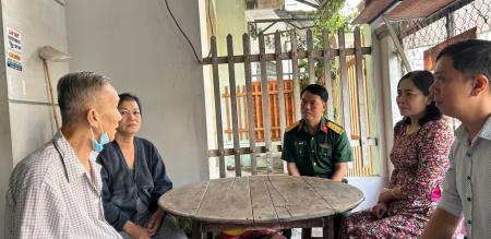 PHƯỜNG 1 THĂM GIA ĐÌNH CHÍNH SÁCH NHÂN DỊP TẾT NGUYÊN ĐÁN ẤT TỴ 2025 PHƯỜNG 1 THĂM GIA ĐÌNH CHÍNH SÁCH NHÂN DỊP TẾT NGUYÊN ĐÁN ẤT TỴ 2025